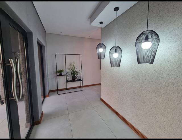 4 BEDROOM HOUSE FOR SALE IN HERON BANKS GOLF ESTATE